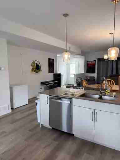 351 Kildare Ave W - Photo 2 of 13