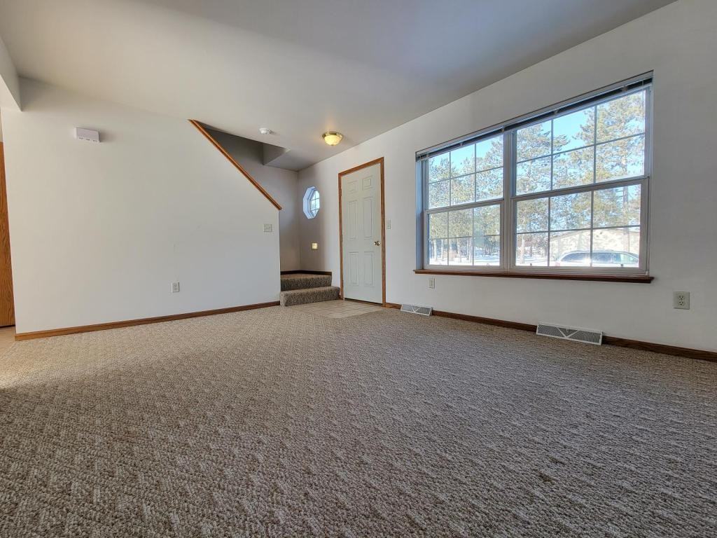 6905 Feith Ave - Photo 7 of 20