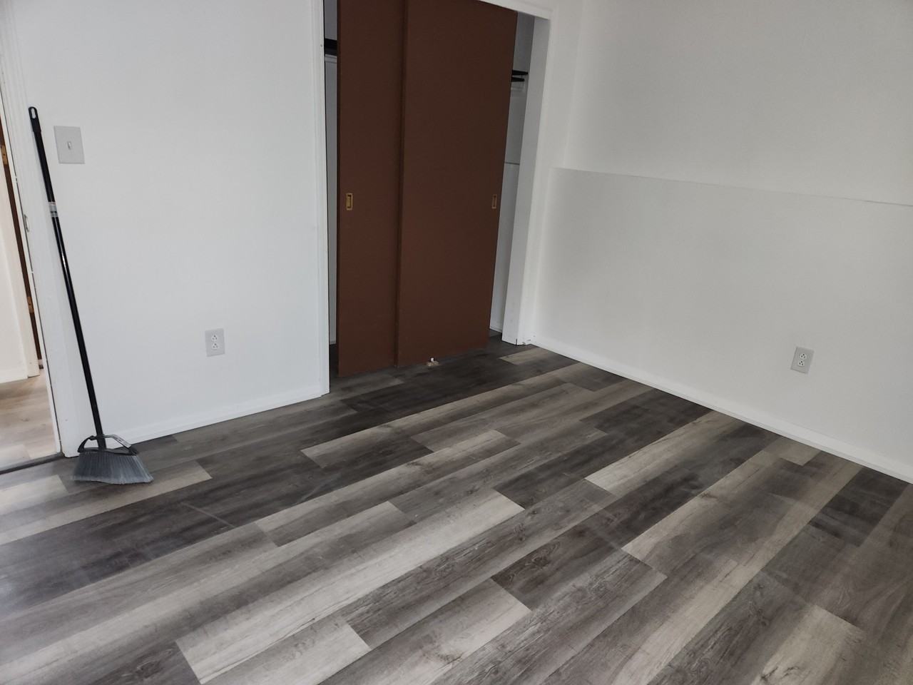 280 Hyatt Ave #B - Photo 5 of 9