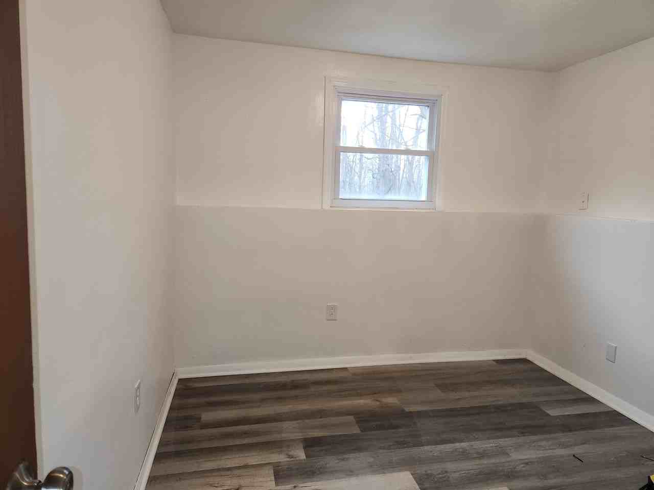 280 Hyatt Ave #B - Photo 6 of 9
