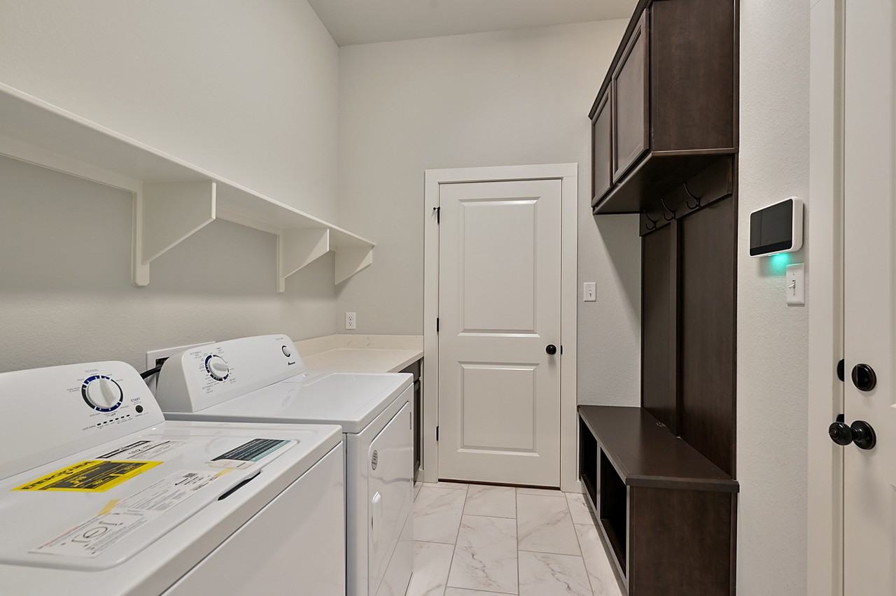 3409 Alsace Ct - Photo 7 of 21