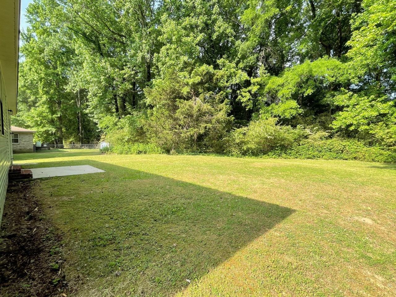 160 Guy Wilson Rd - Photo 3 of 24