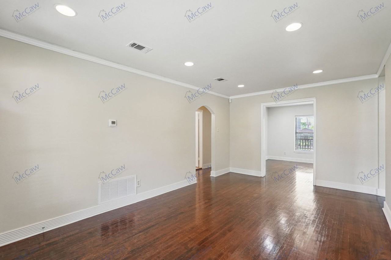 4710 Wateka Dr - Photo 4 of 21