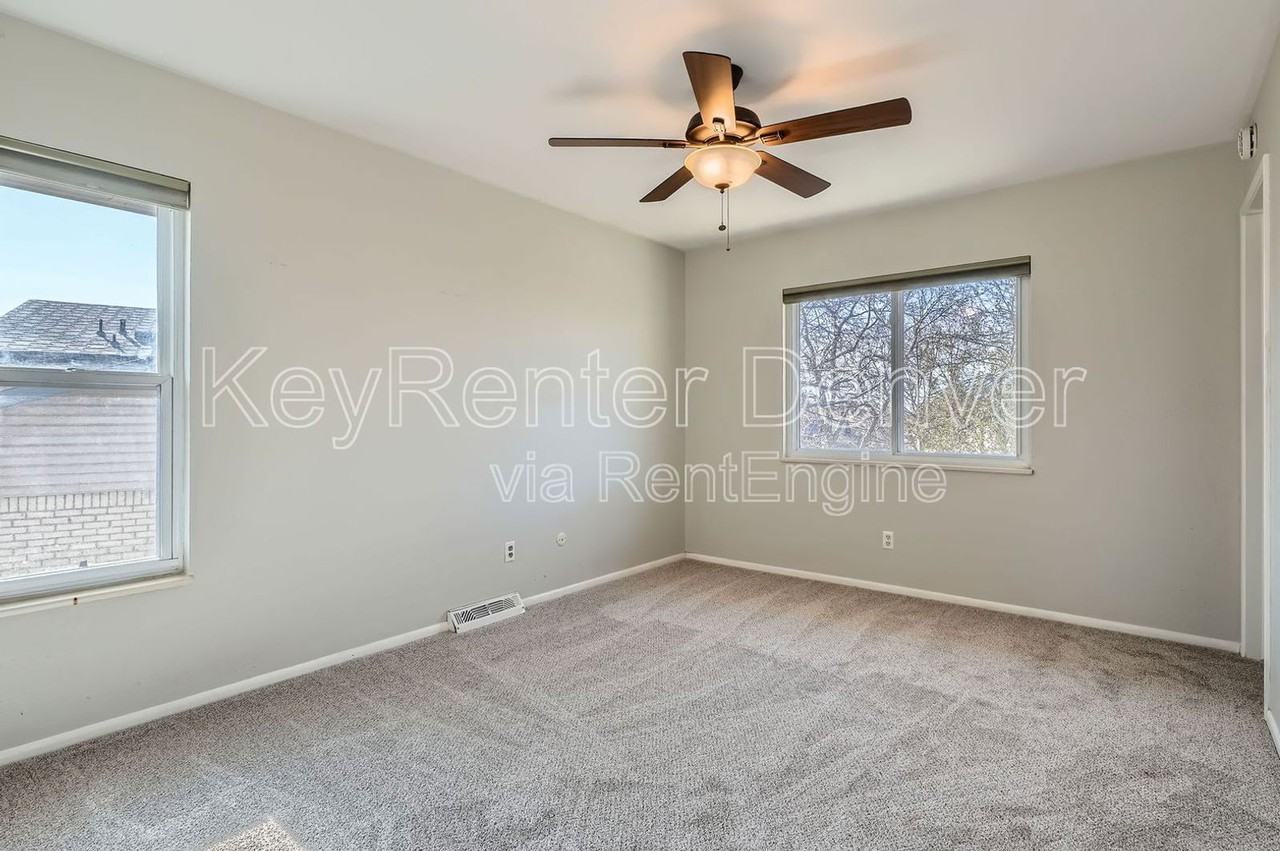 7603 E Bates Dr - Photo 7 of 12