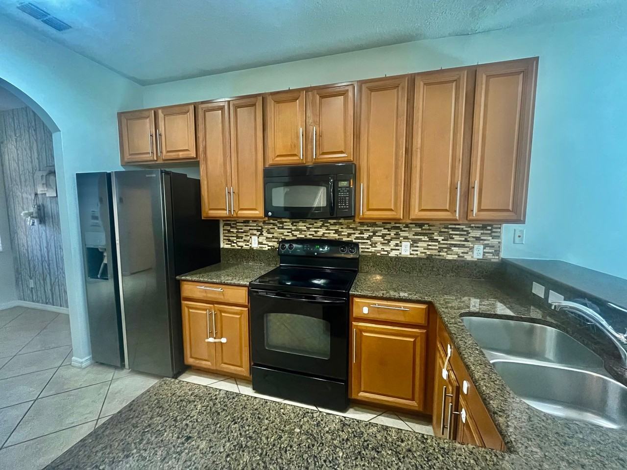 5435 Via Appia Way - Photo 4 of 27