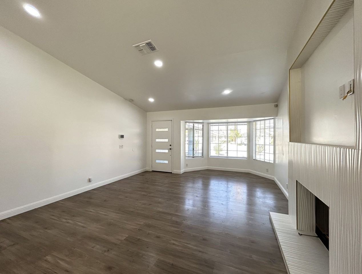 68665 Risueno Rd - Photo 4 of 36