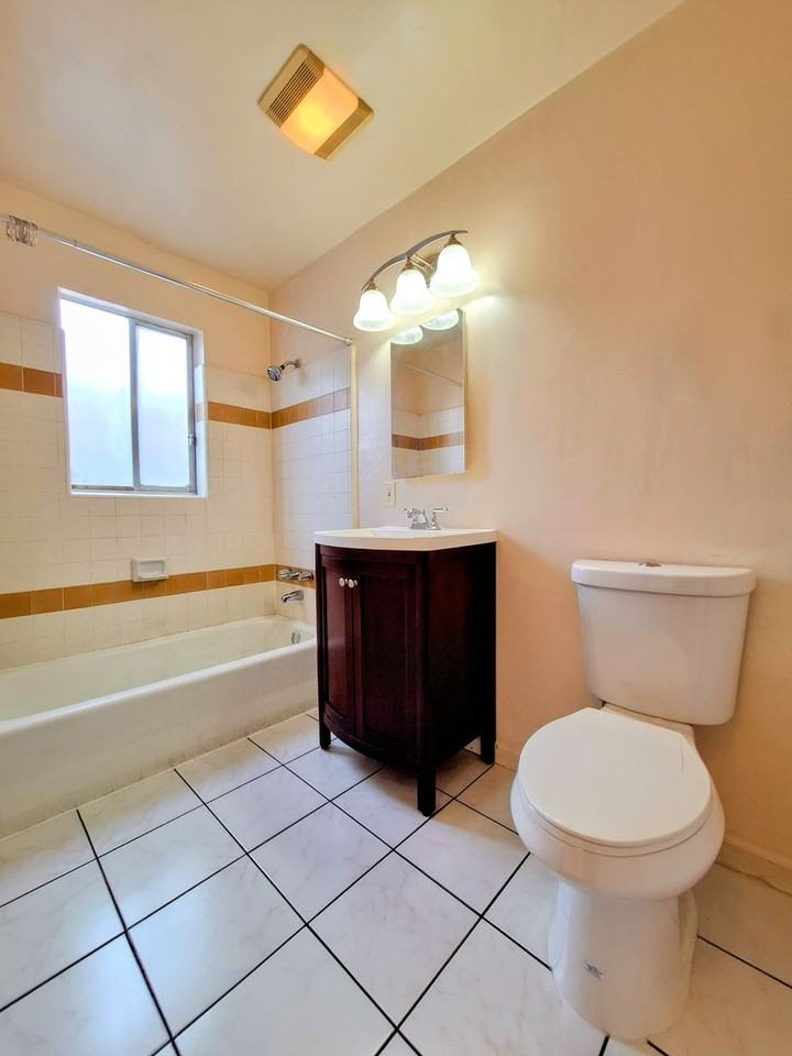 565 South 11th Street #3 - Photo 5 of 22