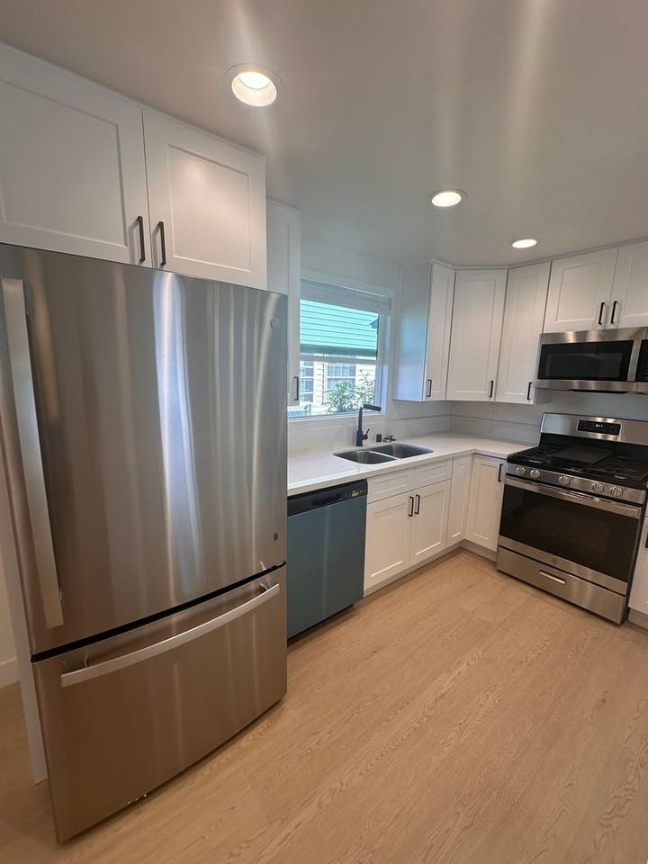 4920 63rd St. - Photo 3 of 29