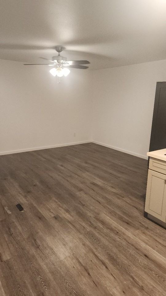 7723 Shadyglade Ln #B - Photo 3 of 6