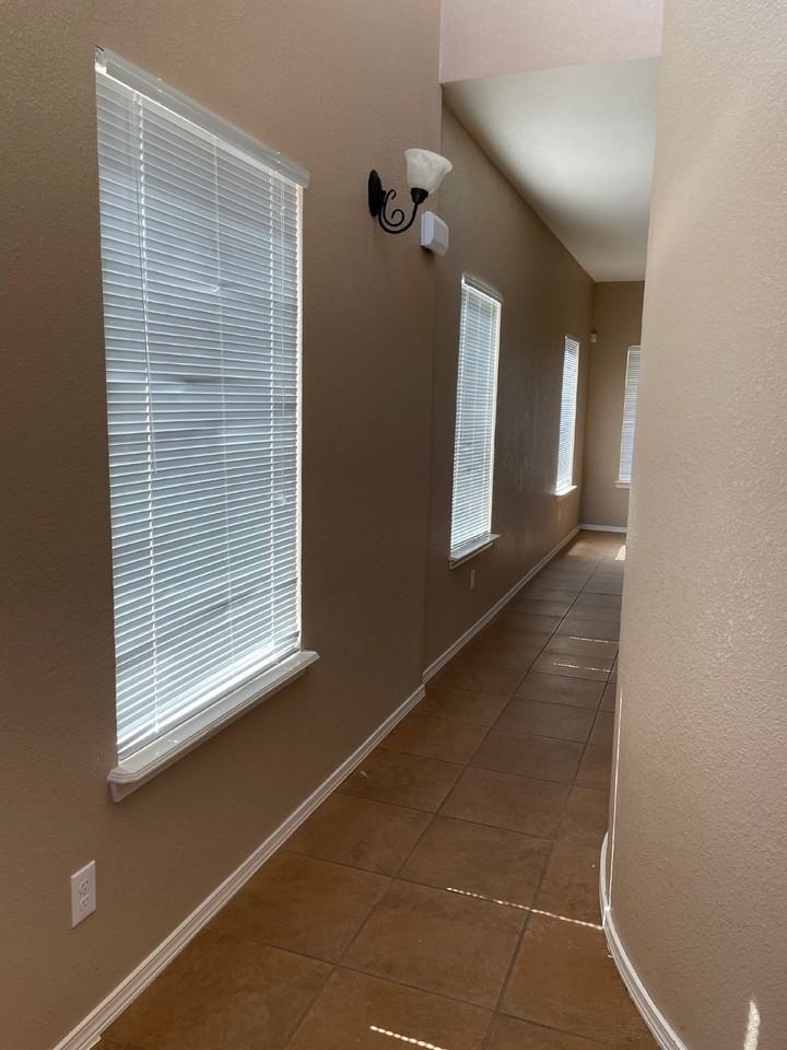 12960 Cozy Cove Ave - Photo 4 of 50