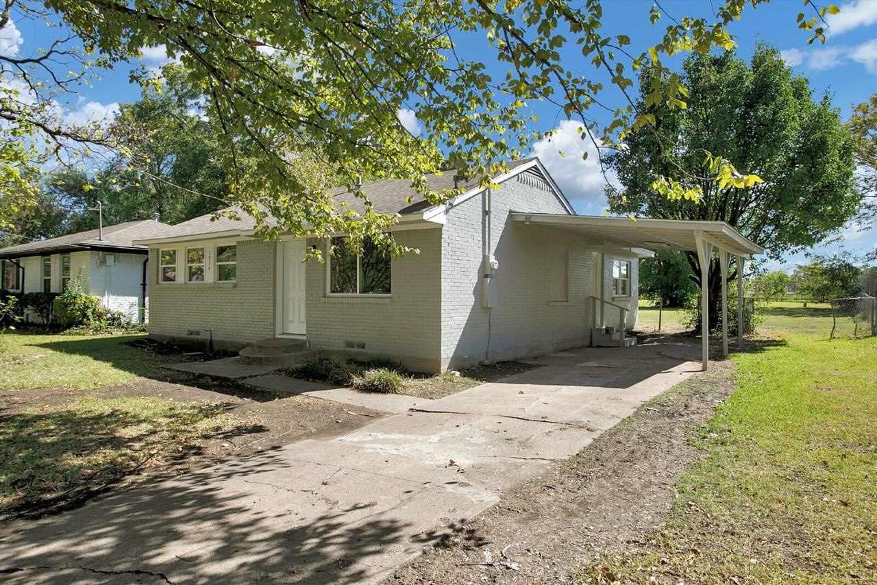 1924 Rayburn Ave - Photo 3 of 16