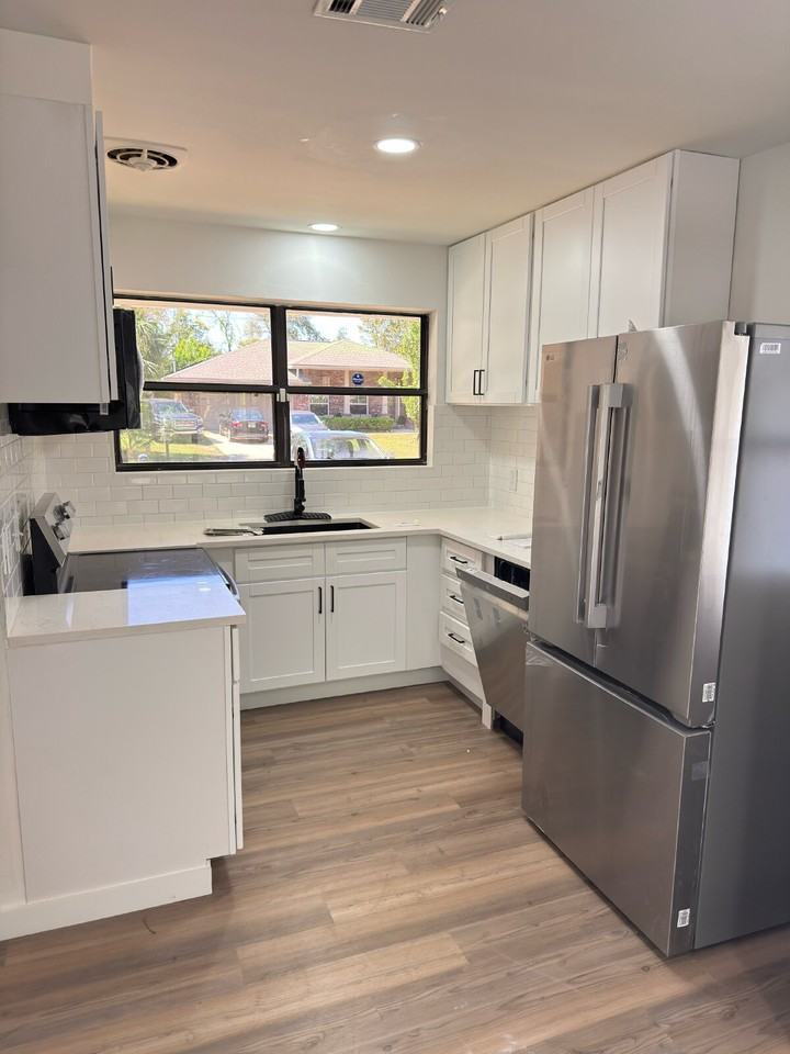 235 Coral Dr Sw - Photo 2 of 11