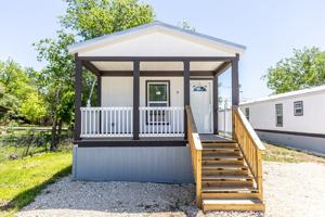 featured image of 193 Live Oaks St #4