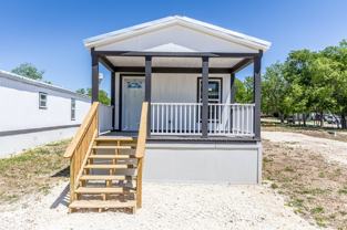 193 Live Oaks St #8 - Photo 1 of 1