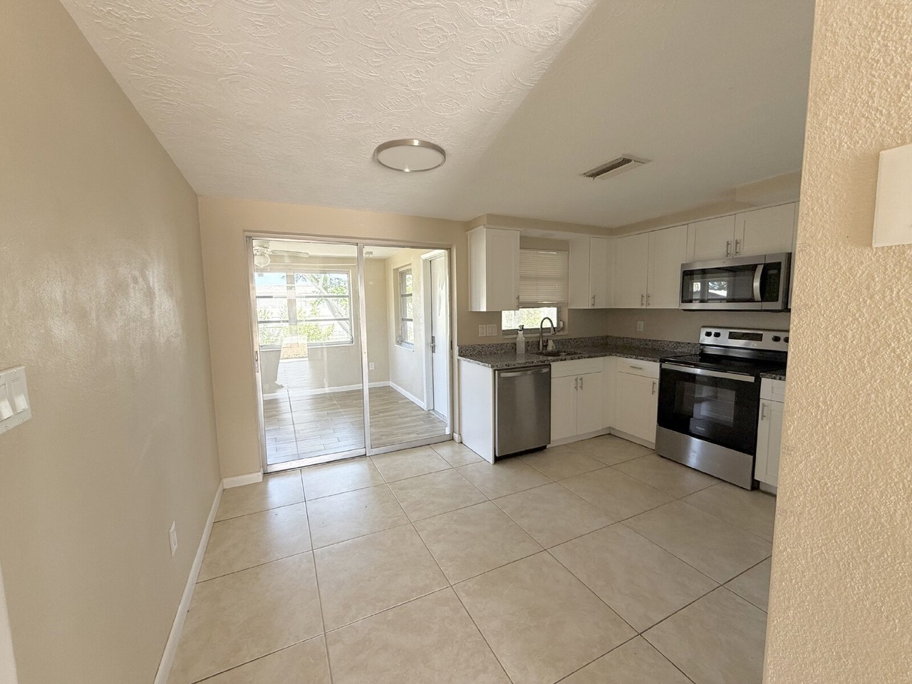 4837 Vision Ave - Photo 5 of 10