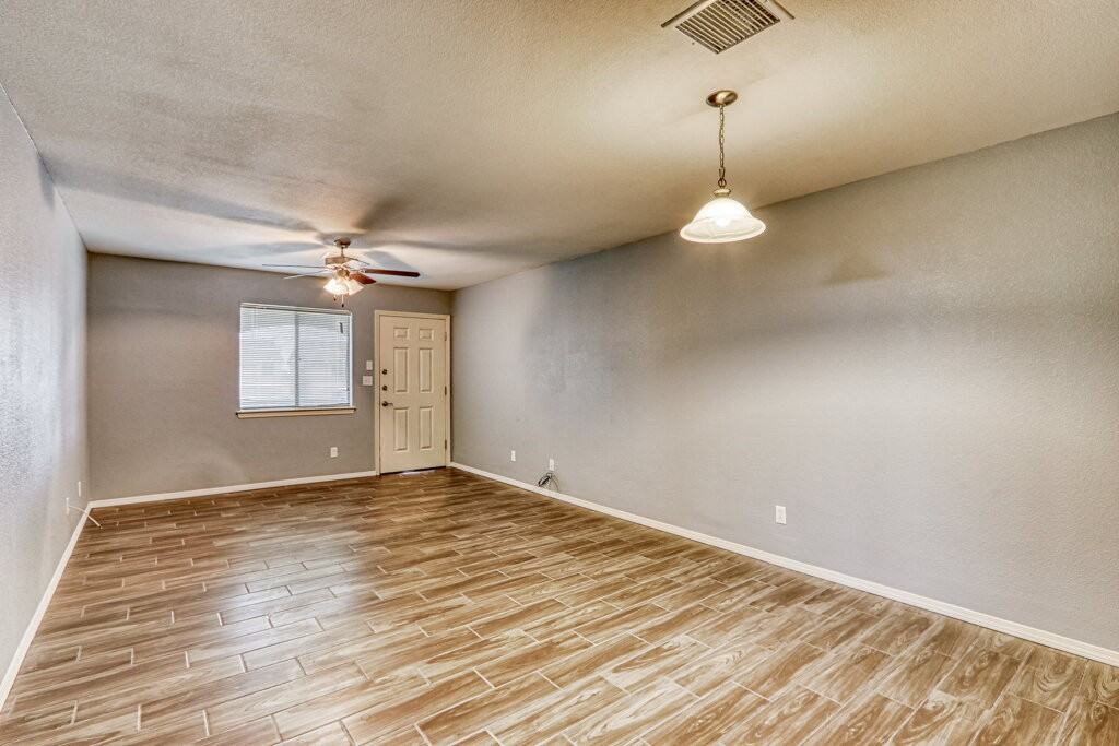 14313 Gil Reyes Dr - Photo 7 of 21