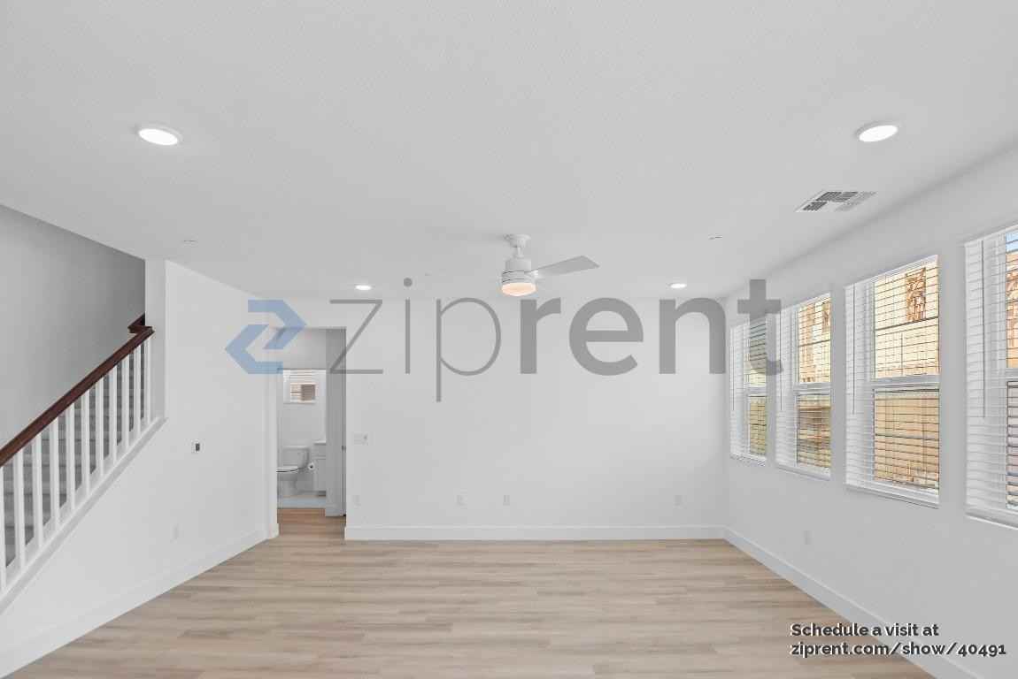 355 Monastery Dr - Photo 6 of 41