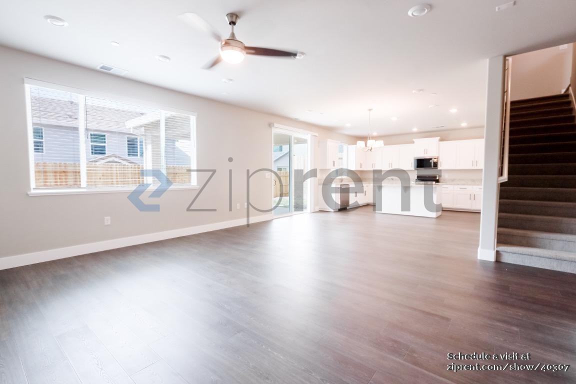 905 Mirage Ln - Photo 6 of 40