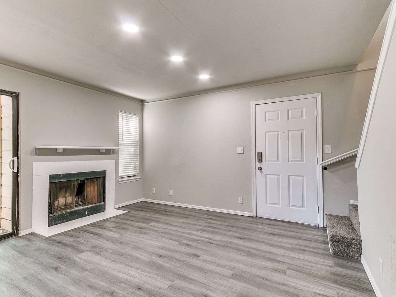 1113 W Fulton St - Photo 5 of 32