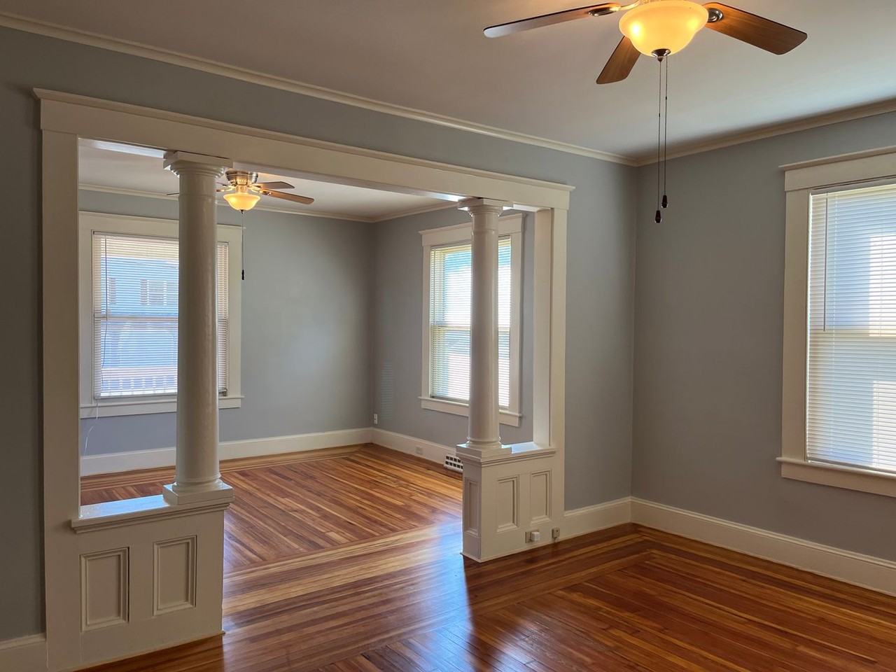 104 Oak St - Photo 3 of 15