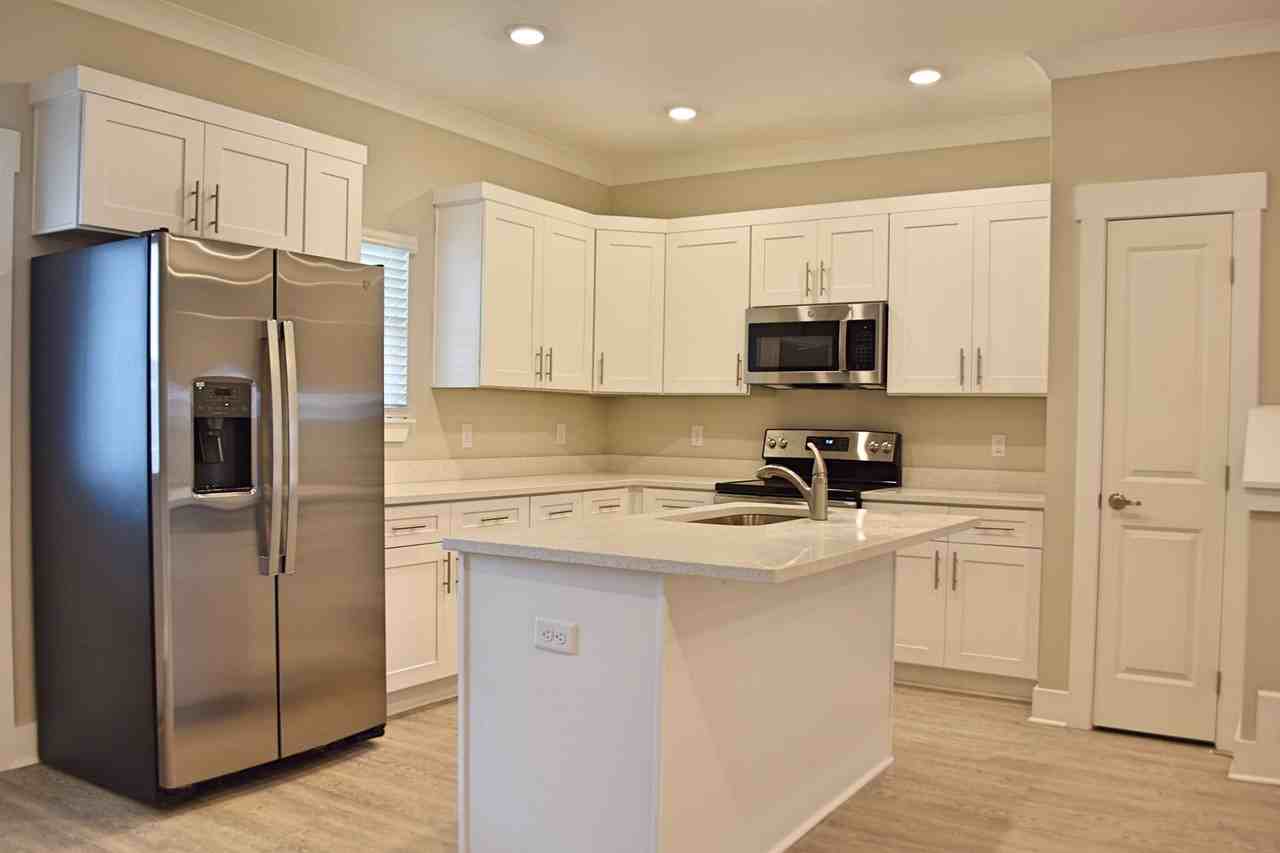 124 Date Palm Ln - Photo 3 of 13