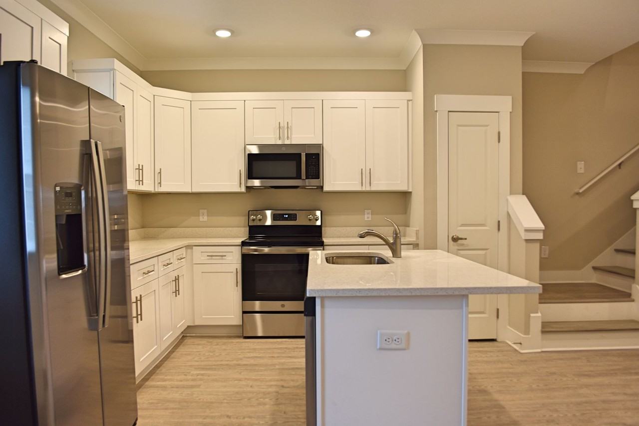 124 Date Palm Ln - Photo 4 of 13