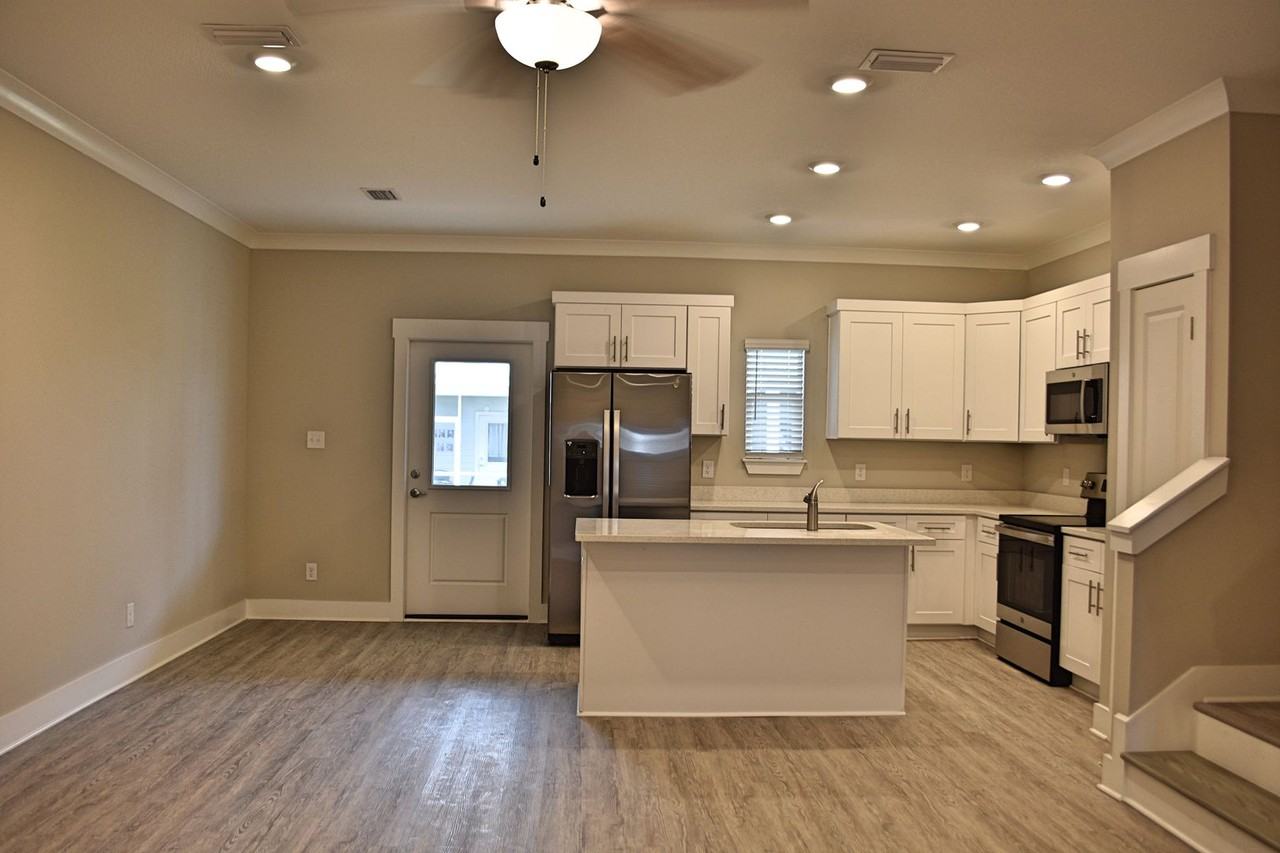 124 Date Palm Ln - Photo 6 of 13
