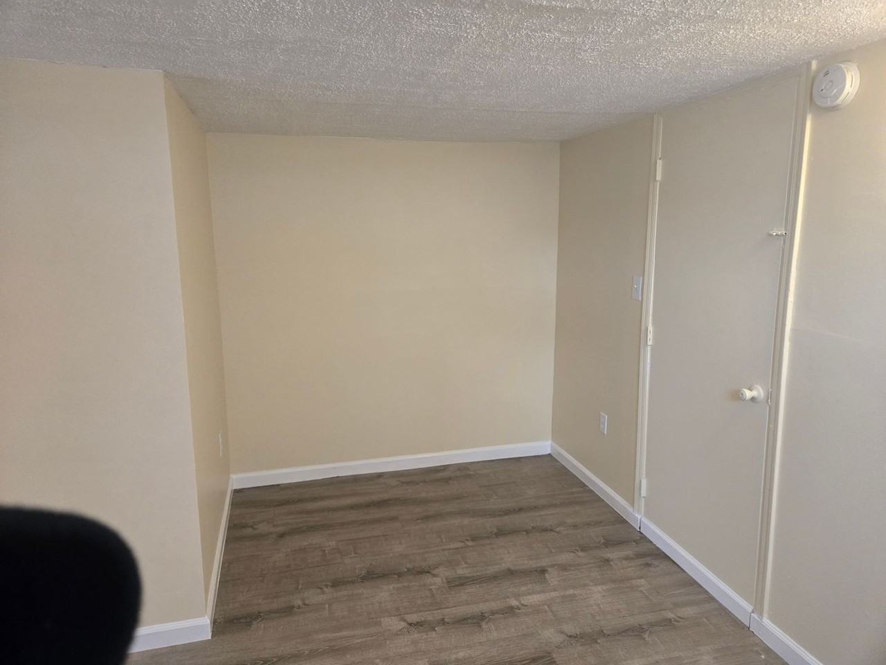 826 N 4th St - Photo 2 of 6