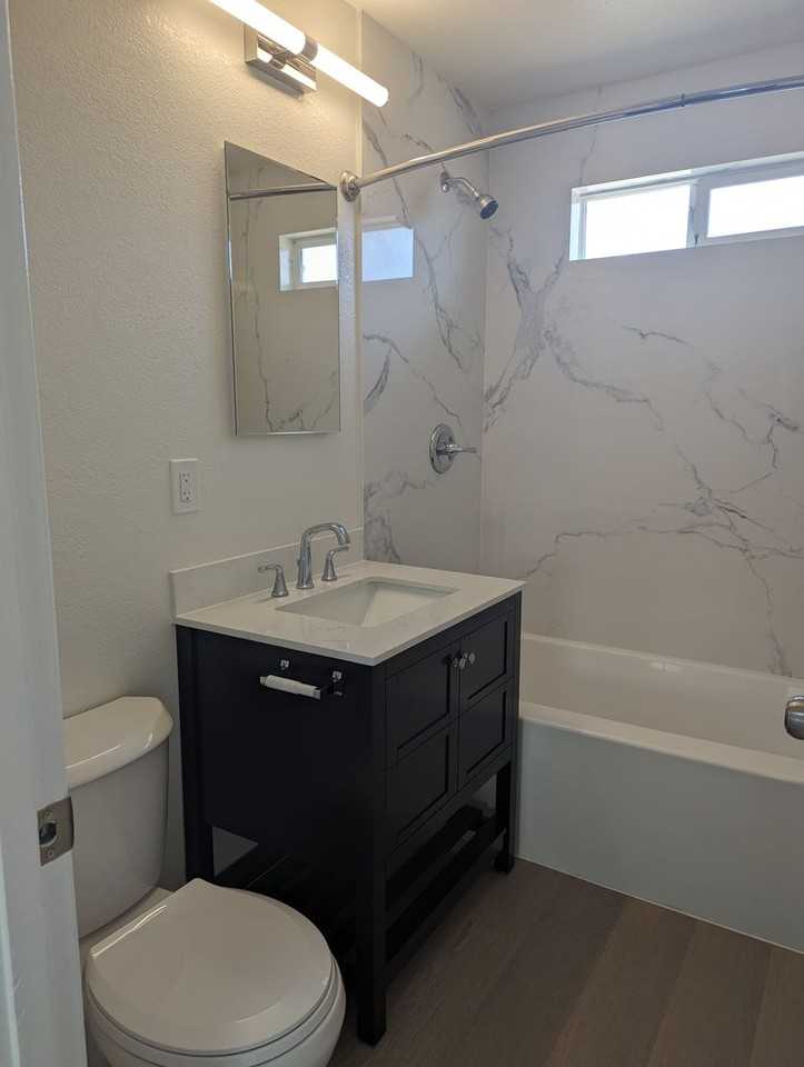 20975 Royal Ave - Photo 3 of 11