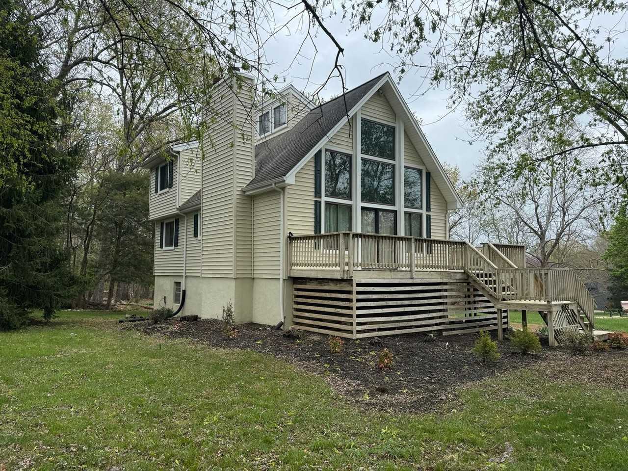 2042 Hawksbill Rd - Photo 3 of 23