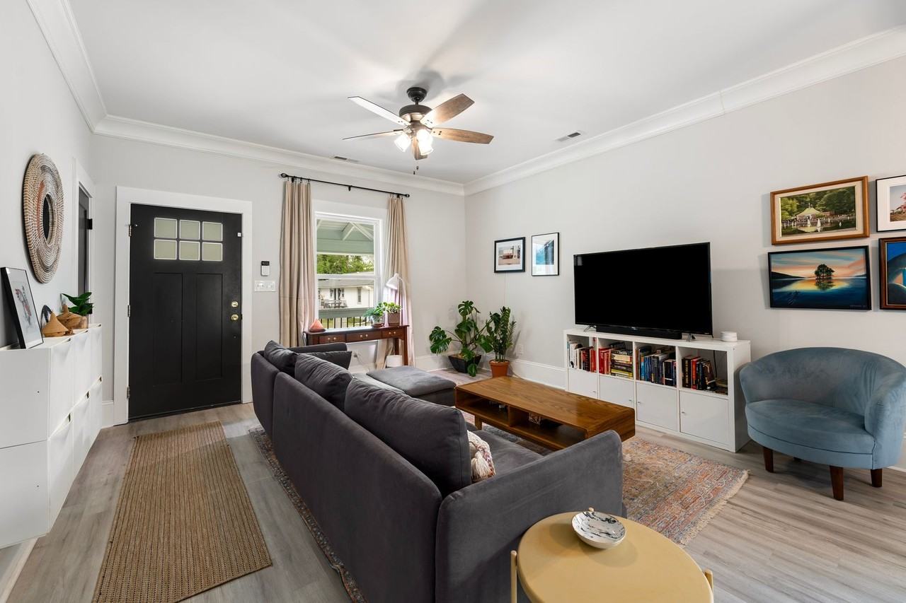 408 Price Ave - Photo 2 of 20