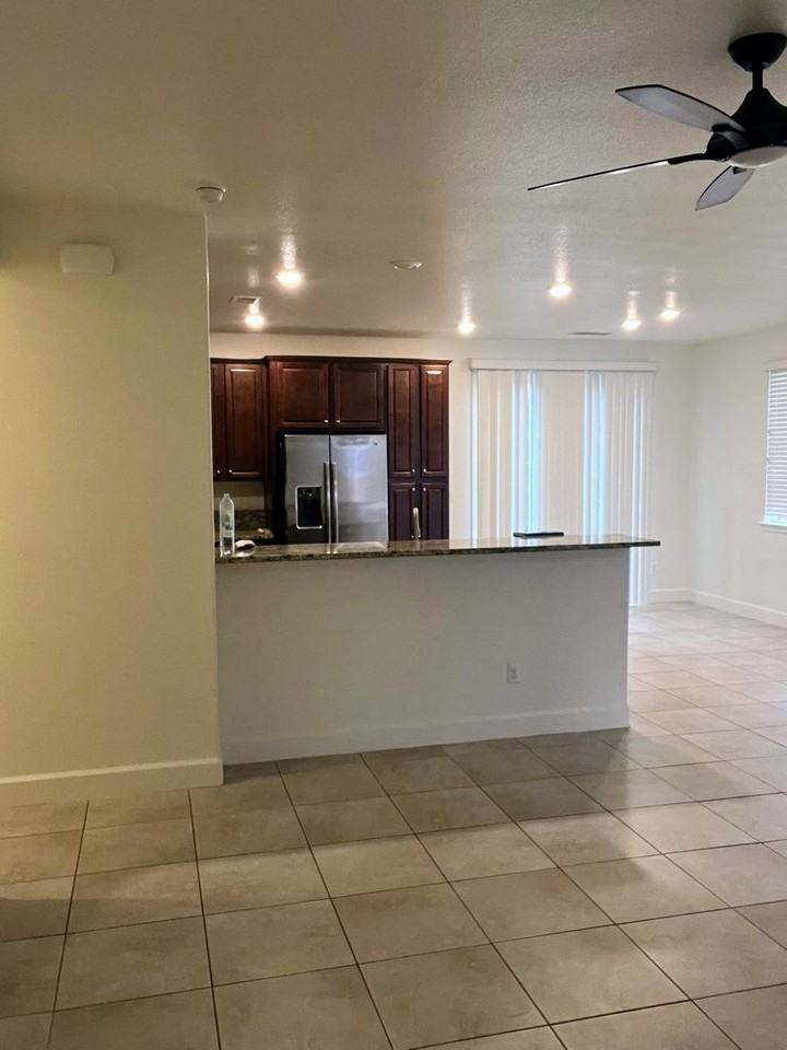 1155 Elk Ridge Dr - Photo 4 of 17