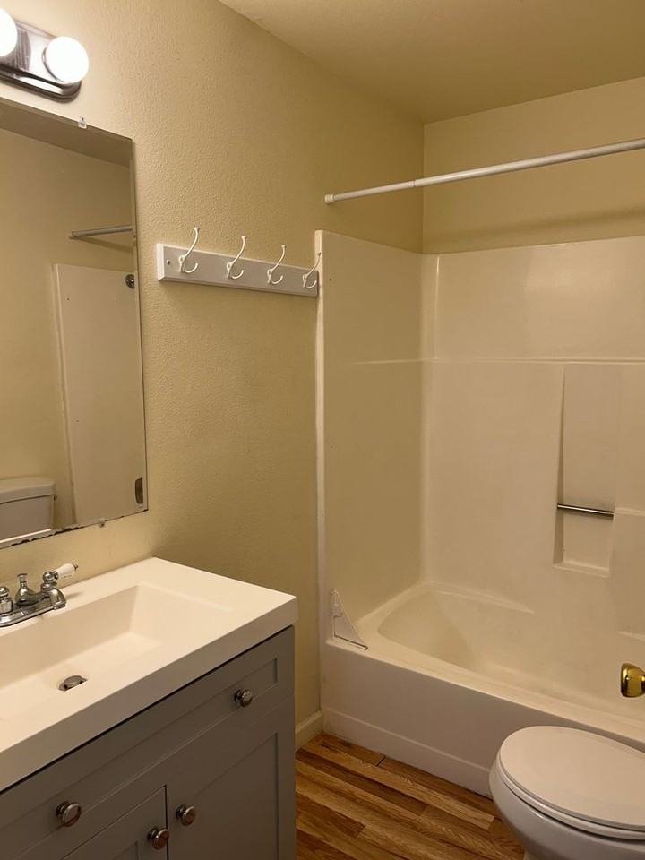 El Dorado Apartments - Photo 6 of 15