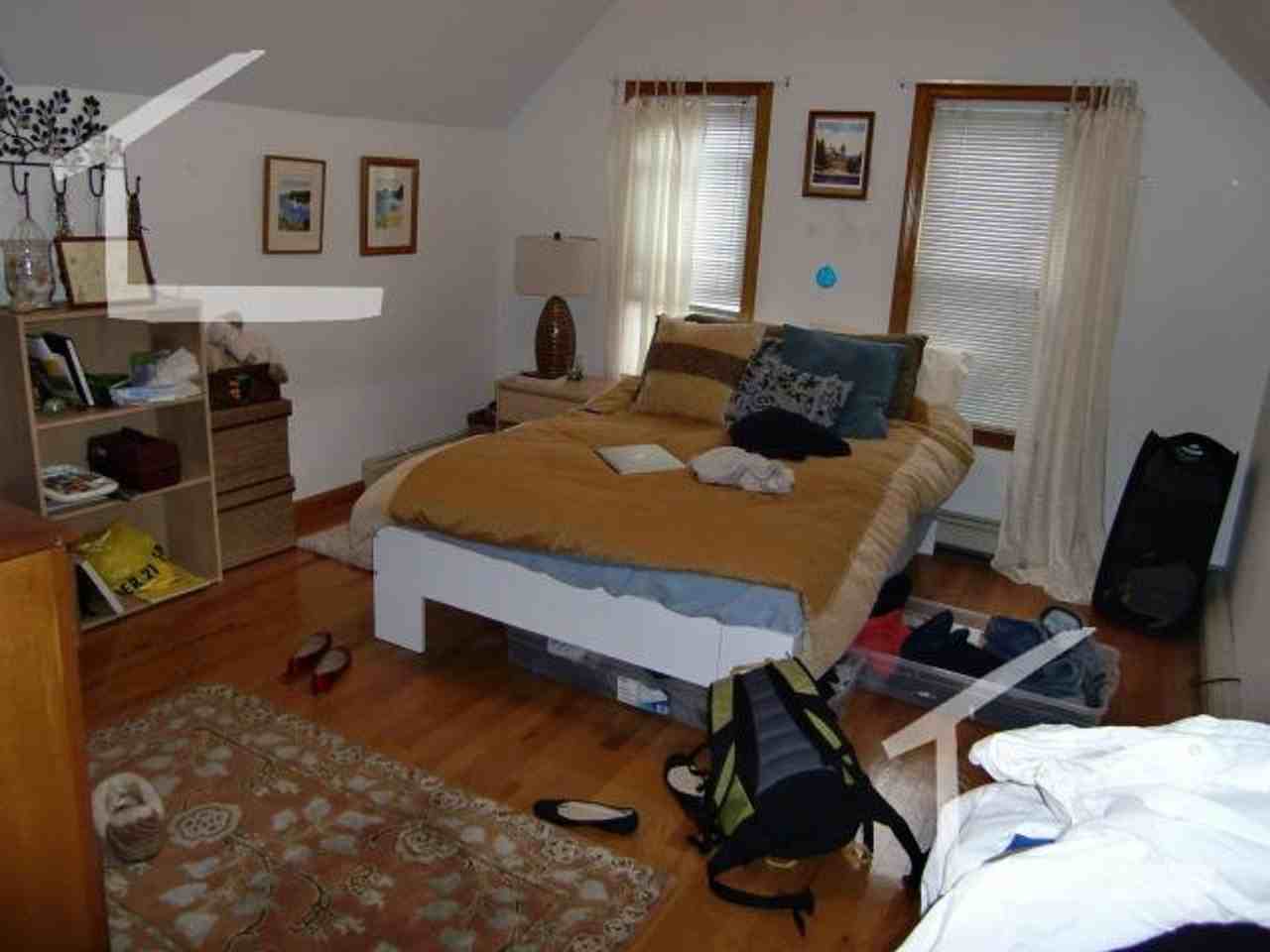 69 Brooks St - Photo 3 of 4