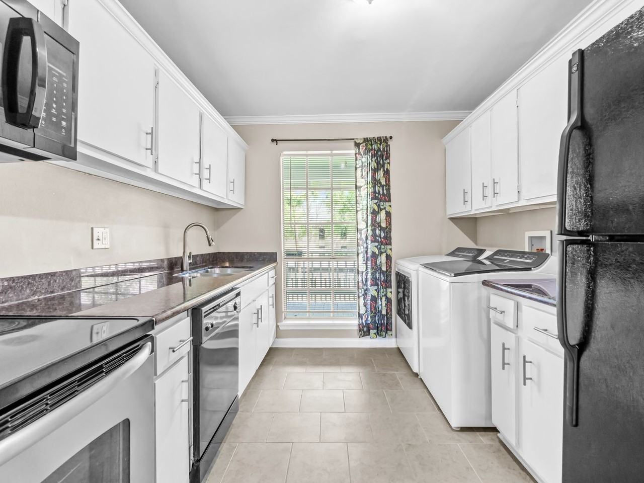 10438 Jefferson Hwy #G - Photo 7 of 12