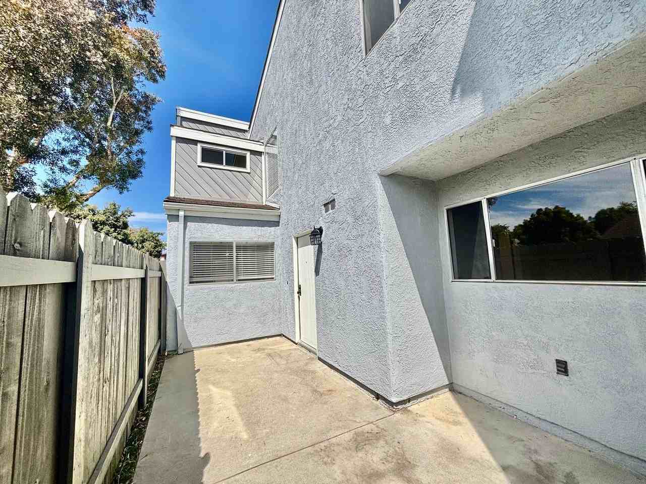 437 Reed Way - Photo 3 of 41