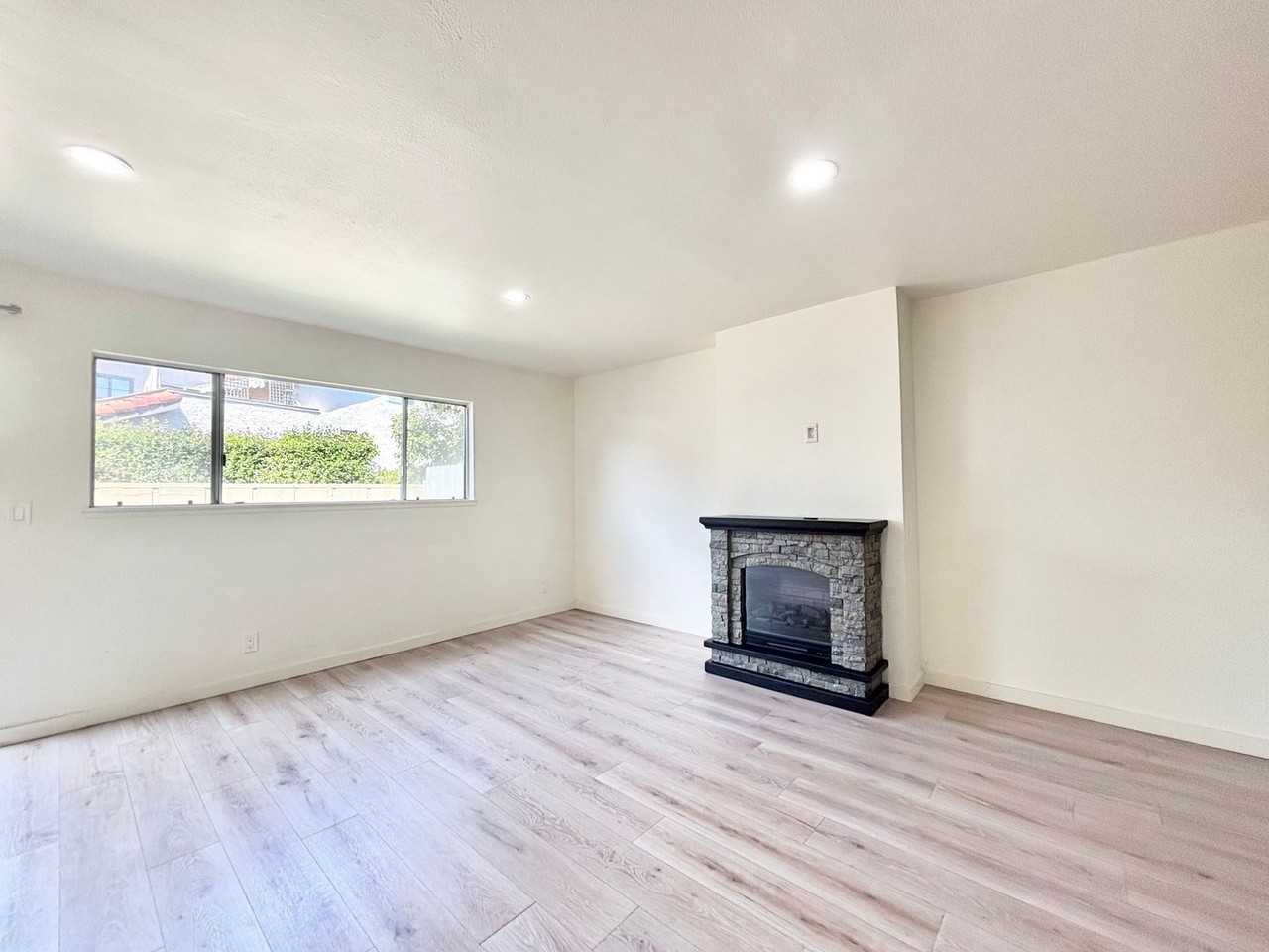 437 Reed Way - Photo 6 of 41