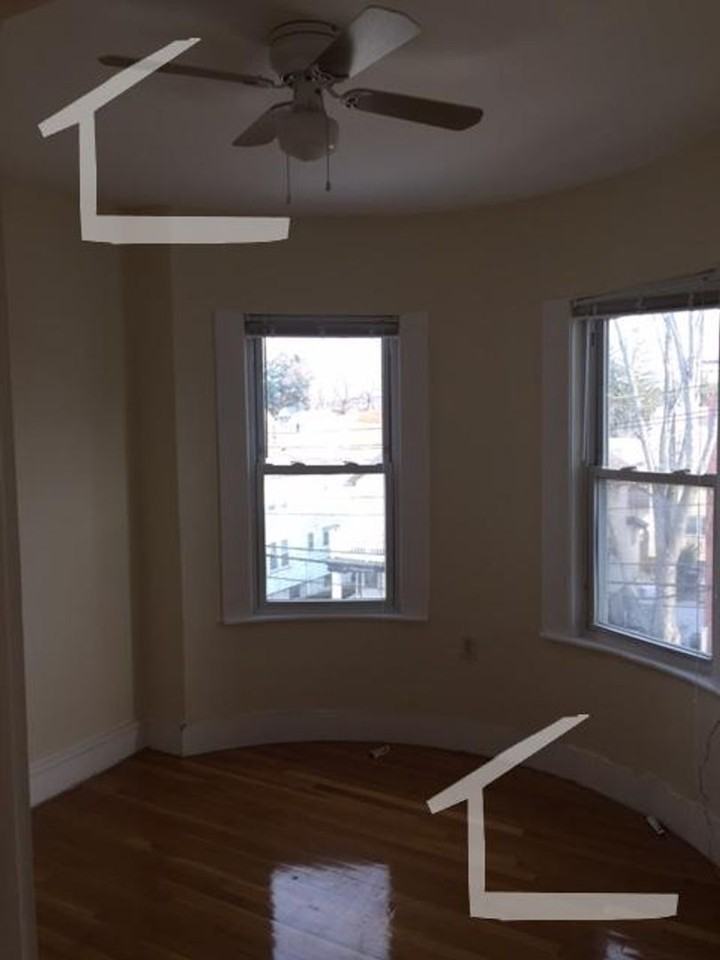 114 Murdock St - Photo 4 of 7