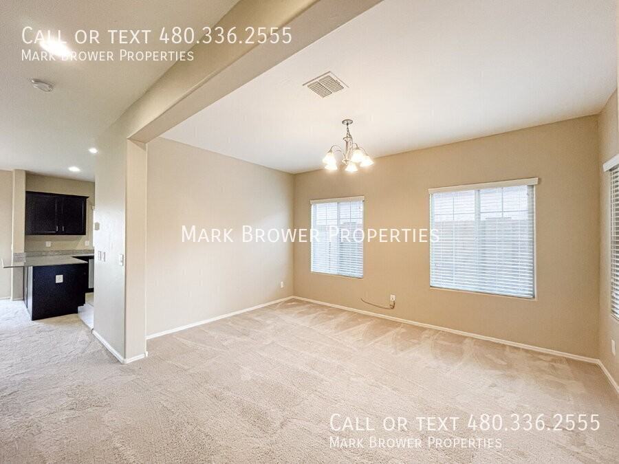 2424 E Brigadier Dr - Photo 3 of 28