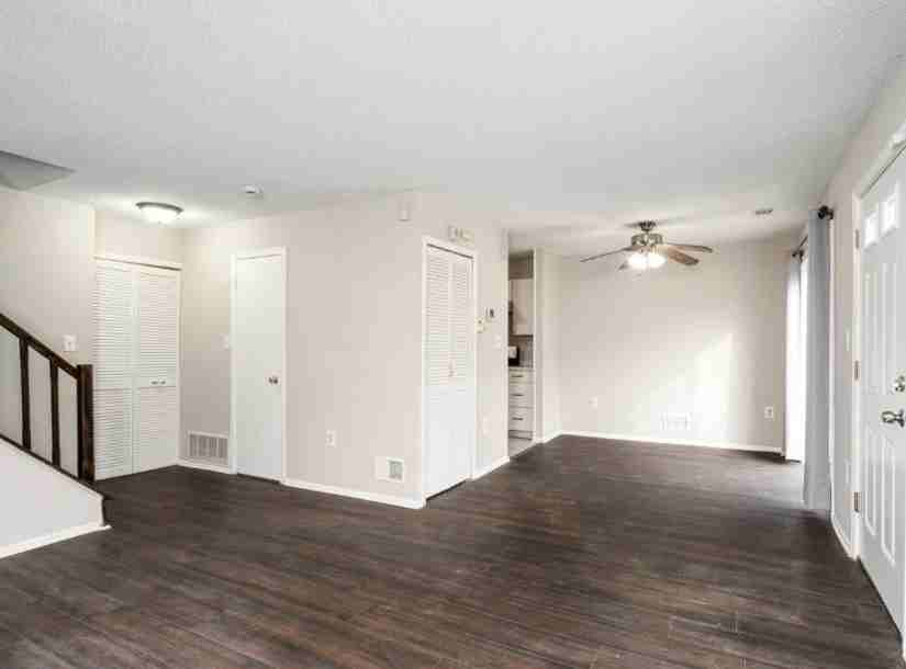 Oneill Ct #562 - Photo 2 of 7