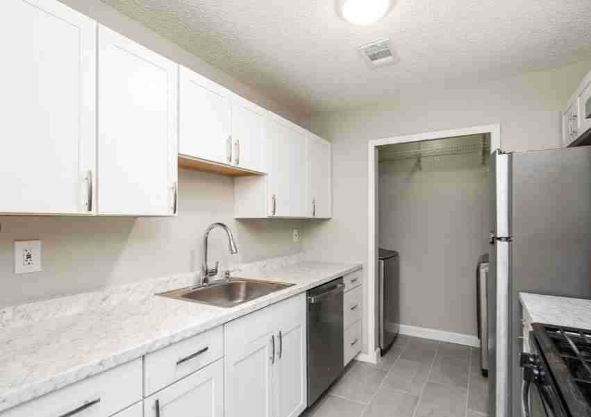 Oneill Ct #562 - Photo 4 of 7