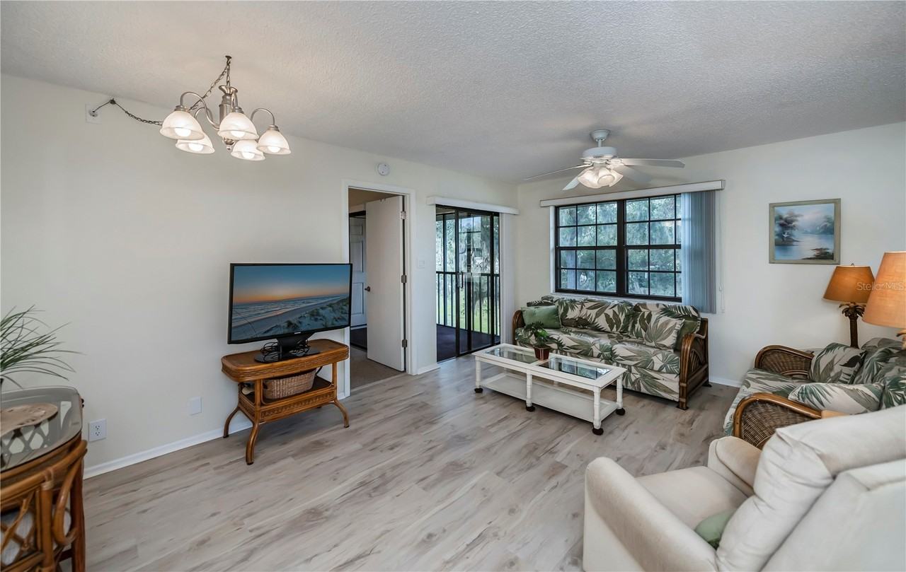 19505 Quesada Ave #U201 - Photo 4 of 37