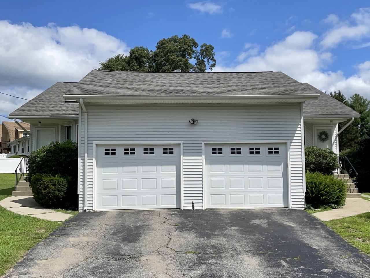 15 Burghardt St #B - Photo 2 of 19