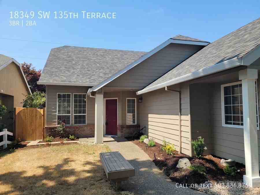 18349 Sw 135th Ter - Photo 2 of 23