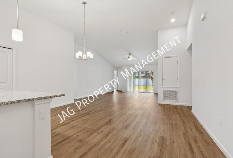 15 Sea Garden Path - Photo 7 of 29