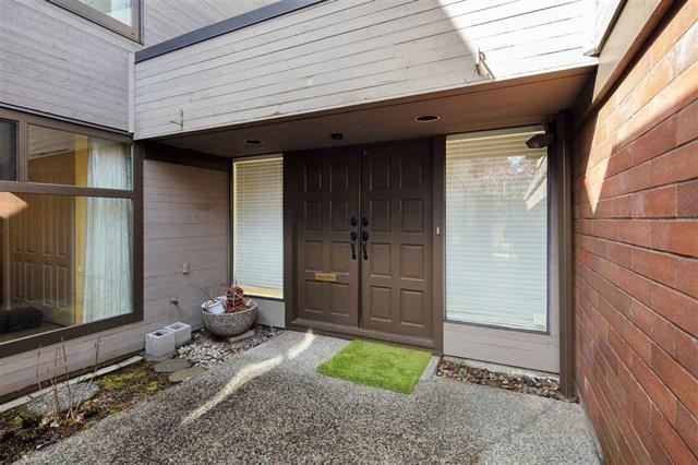 6609 Turnberry Crescent - Photo 2 of 24