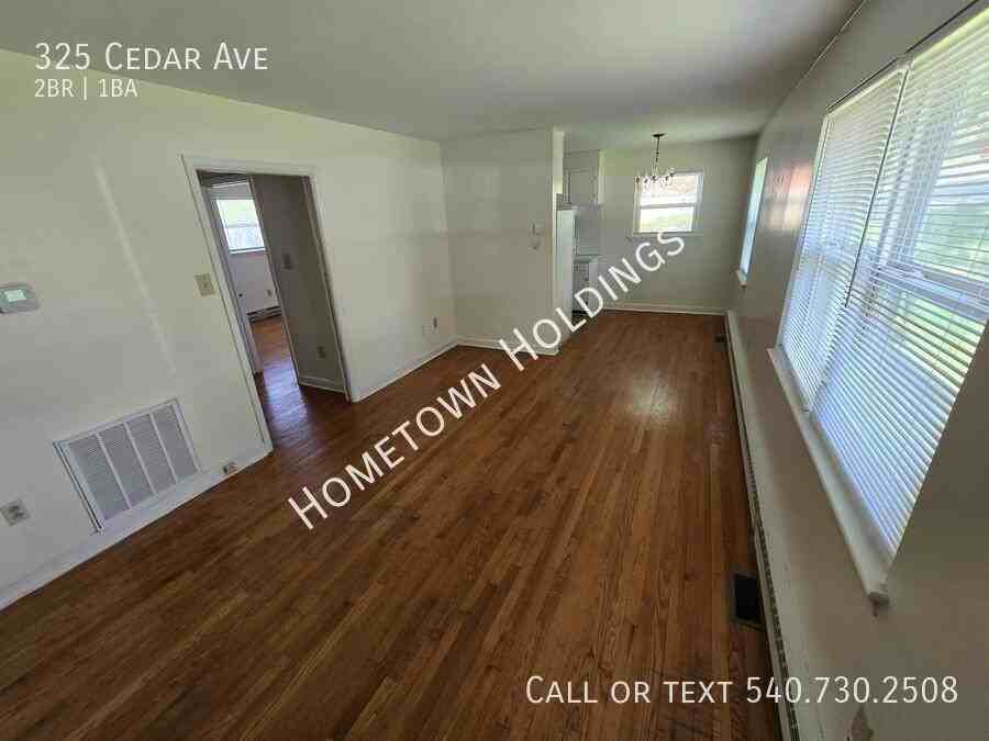 325 Cedar Ave - Photo 2 of 6