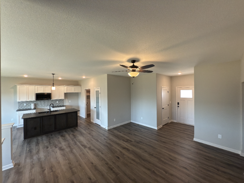 920 Bellows St - Photo 3 of 20