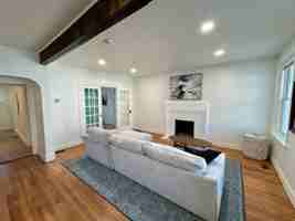 featured image of 1510 W 14th St