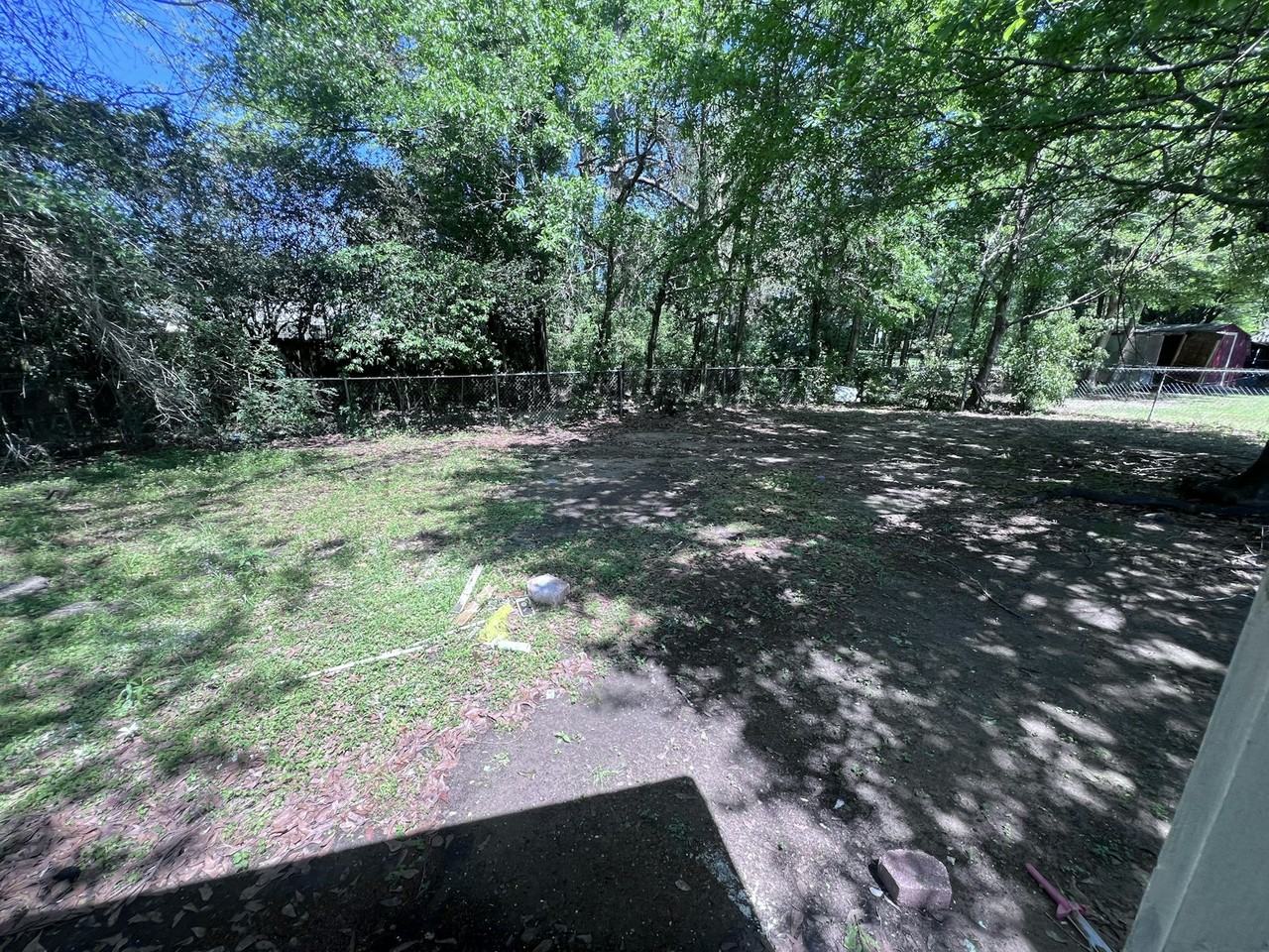 3006 Louise Dr N - Photo 2 of 6